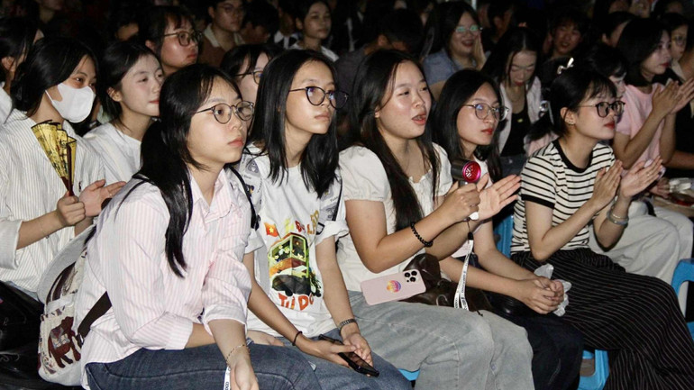 1,012 outstanding faces have officially joined the Vietnam Academy of Traditional Medicine. 2562e516-f2c1-47f5-b873-923b79e61b6b-9380.jpg