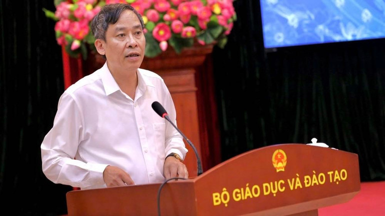 Cục trưởng Cục Nhà giáo và Cán bộ quản lý giáo dục (Bộ Giáo dục và Đào tạo) Vũ Minh Đức báo cáo tổng kết. 455c8ad7-f478-44dd-9732-5a829acfc165.jpg