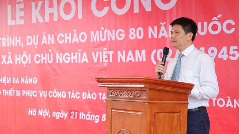 PGS, TS Nguyễn Hiệu, Phó Giám đốc Thường trực Đại học Quốc gia Hà Nội phát biểu tại lễ khởi công c98eb604-ccc2-42ed-be9f-f7fe2609bd06-5376.jpg
