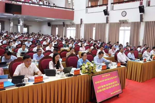 Tỉnh ủy Vĩnh Long tổ chức Hội nghị tổng kết quý I năm 2026.