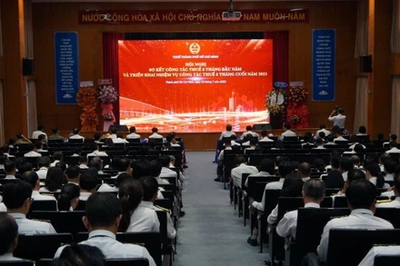 Quang cảnh Hội nghị sơ kết công tác thuế 6 tháng đầu năm và triển khai nhiệm vụ công tác thuế 6 tháng cuối năm 2025 Thuế Thành phố Hồ Chí Minh.