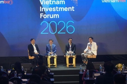 Các chuyên gia kinh tế thảo luận tại "Diễn đàn Đầu tư Việt Nam 2026" tổ chức tại Thành phố Hồ Chí Minh.