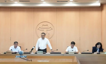 Chủ tịch UBND thành phố Hà Nội Trần Sỹ Thanh chủ trì cuộc họp với Tổ công tác hướng dẫn sắp xếp đơn vị hành chính cấp xã trên địa bàn thành phố.