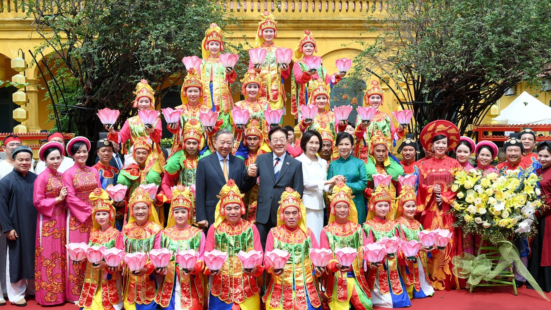 Tổng Bí thư, Chủ tịch nước Tô Lâm đón Tổng thống Hàn Quốc Lee Jae Myung
