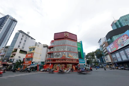Bảo Tín Mạnh Hải khai trương cửa hàng thứ hai tại Thành phố Hồ Chí Minh.