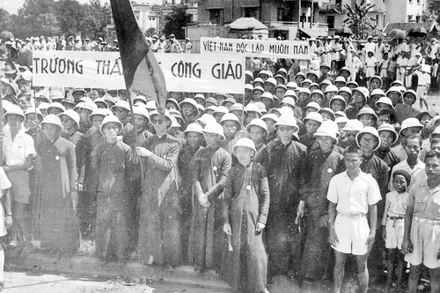 Các khối quần chúng trong ngày Độc lập.