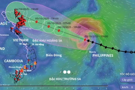 Hướng di chuyển và cường độ bão số 11 lúc 20 giờ ngày 3/10/2025. (Nguồn: Hệ thống Giám sát thiên tai Việt Nam)