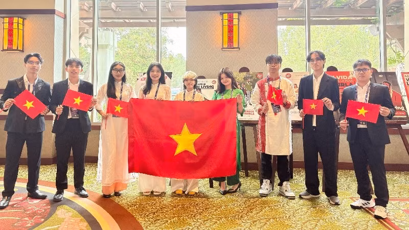 Nữ sinh viên Việt Nam vô địch giải Tin học văn phòng thế giới
