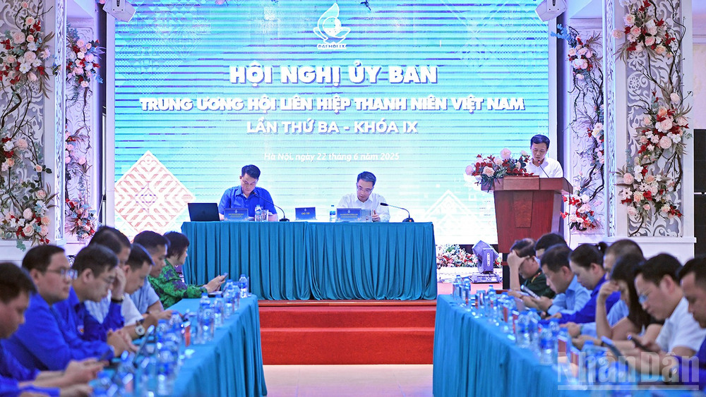 Toàn cảnh hội nghị.