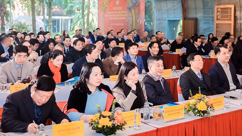 Các đại biểu dự hội nghị.