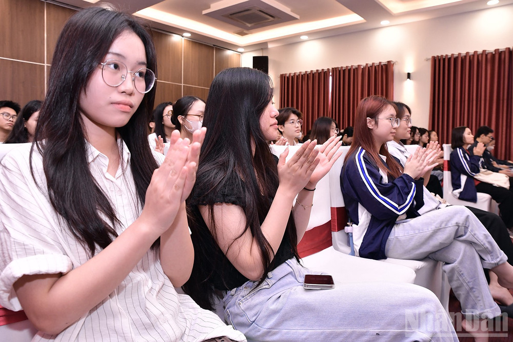 Đông đảo bạn trẻ tham gia Hội thảo. ndo_br_miu-2958.jpg