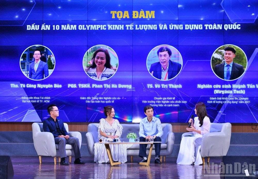 Toạ đàm về dấu ấn 10 năm của Hội thi. ndo_br_9d2e3b8bc9447d1a2455-6884.jpg