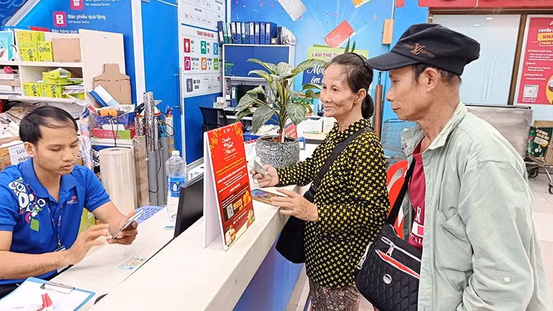 Người lao động khó khăn, xa quê đăng ký tham gia “Chuyến xe hạnh phúc” Tết Bính Ngọ năm 2026.