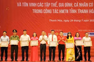 Thanh Hóa khen thưởng tập thể, gia đình tiêu biểu trong hoạt động hiến máu.