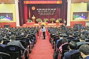 Quang cảnh kỳ họp.