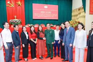 Các ứng cử viên đại biểu Quốc hội khóa XVI với cử tri xã Thiệu Toán, tỉnh Thanh Hóa.