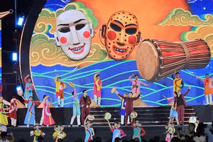 Một cảnh khai hội Sầm Sơn 2026.