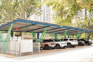 Trạm sạc xe điện thông minh được triển khai tại Trường đại học VinUni.