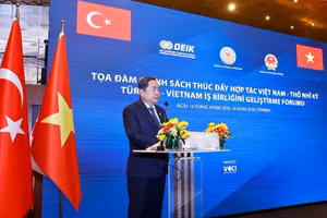 Chủ tịch Quốc hội Trần Thanh Mẫn phát biểu tại Phiên khai mạc Tọa đàm chính sách thúc đẩy hợp tác Việt Nam-Thổ Nhĩ Kỳ. (Ảnh: Doãn Tấn/TTXVN)