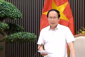 Phó Thủ tướng Lê Tiến Châu chủ trì họp về chính sách của Luật Phổ biến, giáo dục pháp luật (sửa đổi). (Ảnh: VGP)