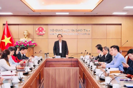 Bộ Giáo dục và Đào tạo tổ chức hội nghị trực tuyến với 22 tỉnh, thành phố có biên giới đất liền.