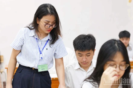 Tại Kỳ thi tuyển sinh vào lớp 10 năm học 2025-2026 của Hà Nội (Ảnh: ĐẠI THÂNG)