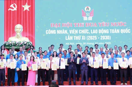 Tôn vinh tập thể, cá nhân điển hình tiên tiến phong trào thi đua công nhân, viên chức, lao động toàn quốc giai đoạn 2020-2025.