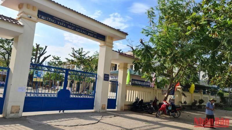 Trường tiểu học Quảng Phú 2, thành phố Quảng Ngãi, thu một số khoản không đúng quy định, gây bức xúc trong phụ huynh.