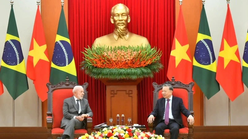 Tổng Bí thư Tô Lâm tiếp Tổng thống Cộng hòa Liên bang Brazil Luiz Inácio Lula da Silva. (Ảnh: ĐĂNG KHOA) 