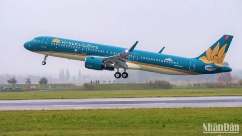 Trong ngày 7/5, hãng hàng không Vietnam Airlines đã chủ động thay đổi lộ trình thay đổi 1 số chuyến bay nhằm tránh bay qua không phận Pakistan.