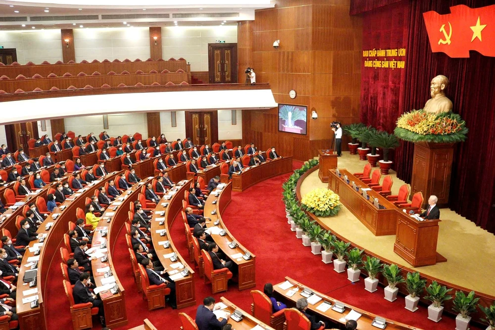 Phát huy đầy đủ dân chủ, trí tuệ và trách nhiệm của Trung ương, thảo luận và quyết định đúng đắn những vấn đề rất cơ bản và hệ trọng của Đảng và Nhà nước ta 