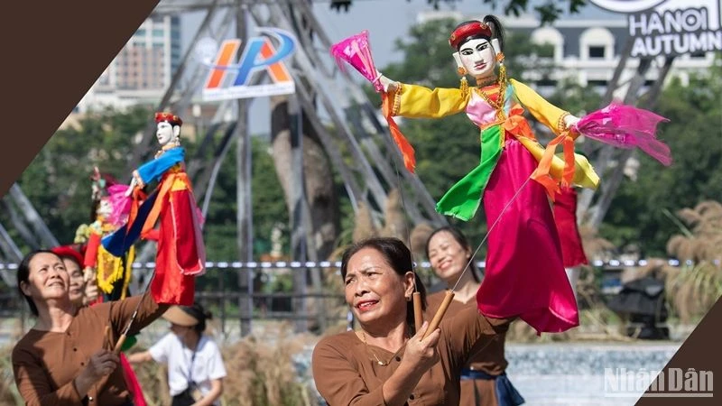 Xây dựng thương hiệu quốc gia bằng văn hóa: Con đường dài cần bước đi bài bản