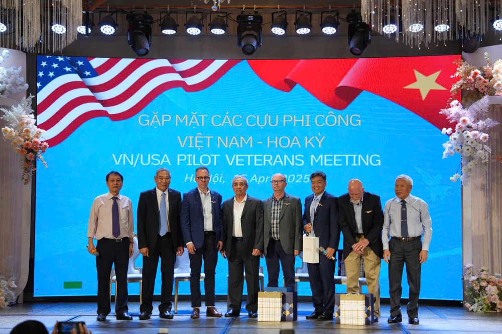 Trận không chiến trên bầu trời Hà Nội 1972: Những câu hỏi lần đầu tiên có lời giải