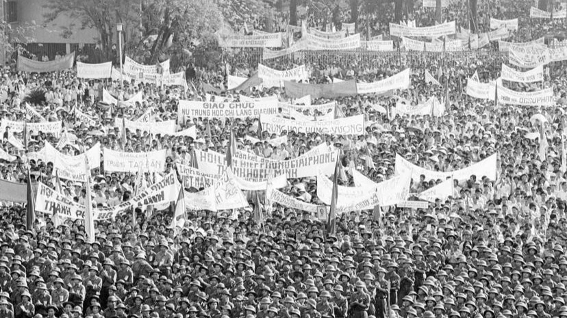 [Quiz] Ai là tác giả bài hát “Đất nước trọn niềm vui”?