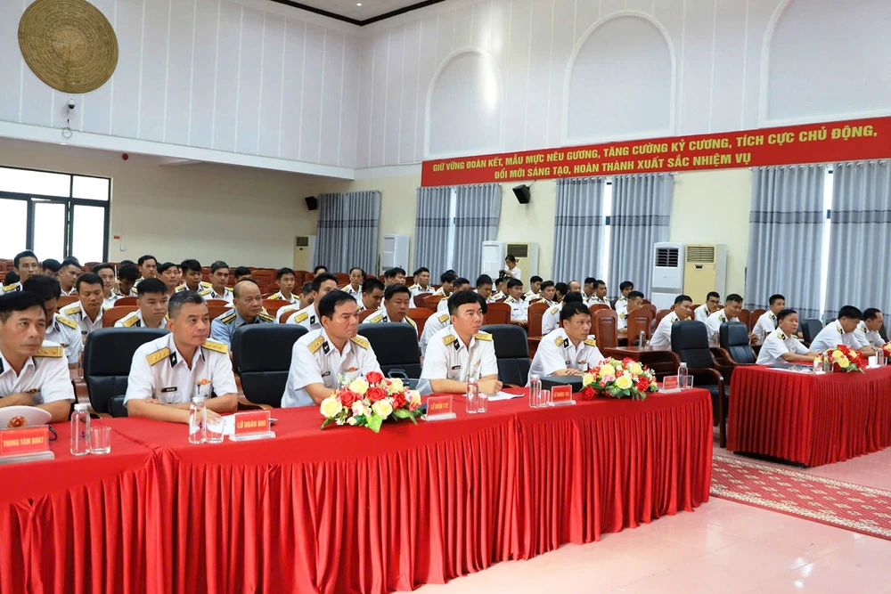 Hơn 300 cán bộ, chiến sỹ Vùng 3 Hải quân tham dự lễ khai mạc Hội thi xe tốt 2024.