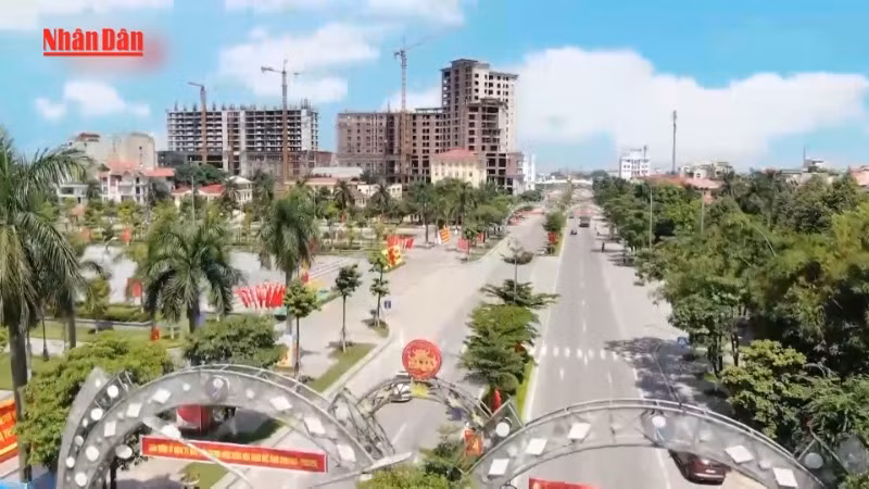 Nhà nước Cộng hòa xã hội chủ nghĩa Việt Nam là Nhà nước kiểu mới được xây dựng trên nền tảng chủ nghĩa Mác-Lênin và tư tưởng Hồ Chí Minh.