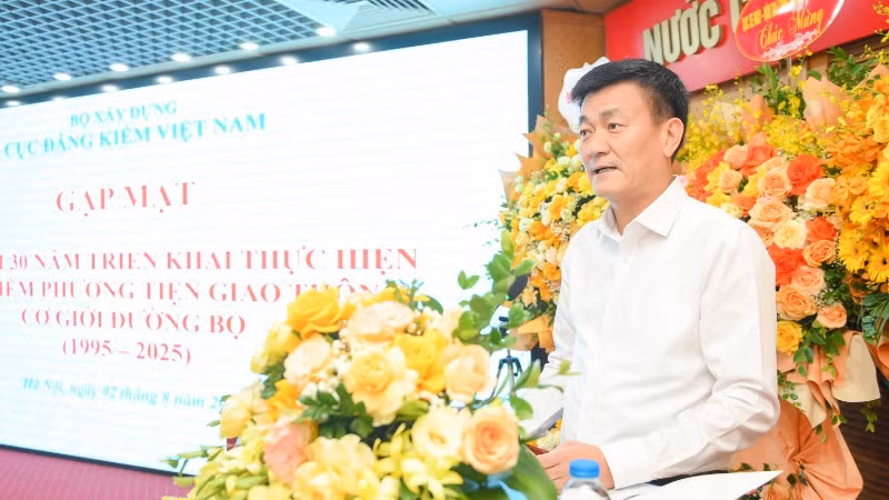 Cục trưởng Cục Đăng kiểm Việt Nam Nguyễn Chiến Thắng phát biểu tại buổi lễ. (Ảnh: THẾ ĐẠI)