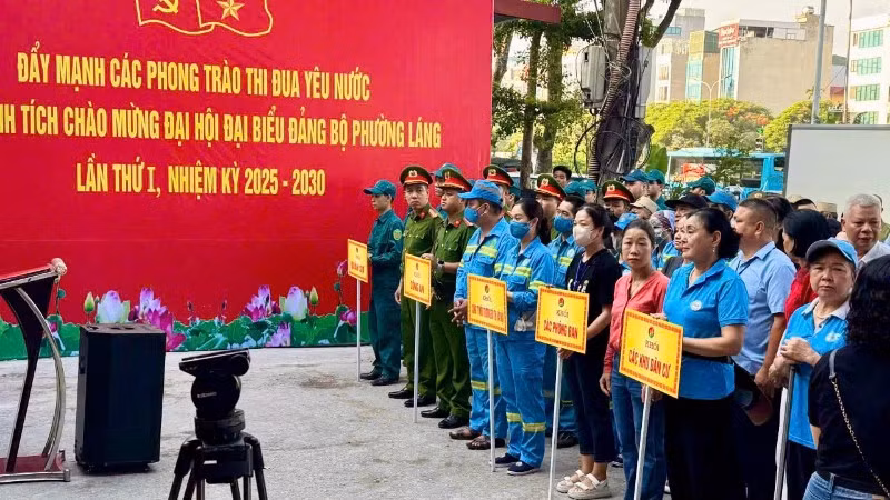 Lễ ra quân huy động các ngành, đơn vị và người dân cùng chung tay hành động vì môi trường.