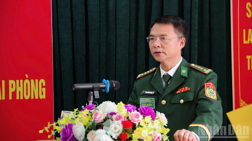 Đại tá Phạm Hồng Phong, Bí thư Đảng ủy, Chính ủy Bộ đội Biên phòng thành phố Hải Phòng phát biểu chỉ đạo Đại hội.
