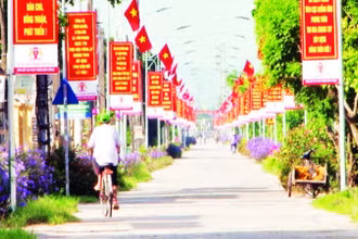 Nhờ thực hiện tốt công tác dân vận, các tuyến đường liên xã ở huyện Thanh Liêm được chỉnh trang, bảo đảm sạch, đẹp.