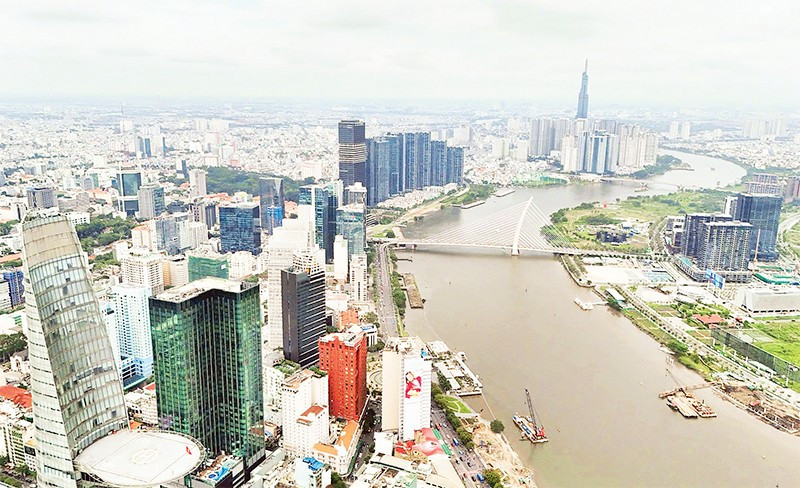 Là đô thị phát triển năng động, Thành phố Hồ Chí Minh có sức hấp dẫn dòng vốn đầu tư từ nước ngoài. (Ảnh THẾ ANH)