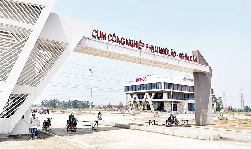 Cụm công nghiệp Ngũ Lão-Nghĩa Dân tỉnh Hưng Yên đẩy nhanh tiến độ thi công hạ tầng kỹ thuật thu hút đầu tư.