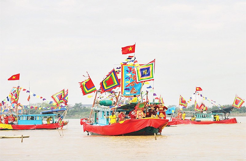 Diễn xướng hội quân trên sông Lục Đầu khơi dậy hào khí Đông A và tinh thần quật cường của quân dân Đại Việt.