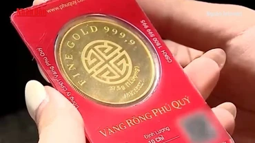 [Video] Giá vàng lập đỉnh mới, sát 129 triệu đồng/lượng