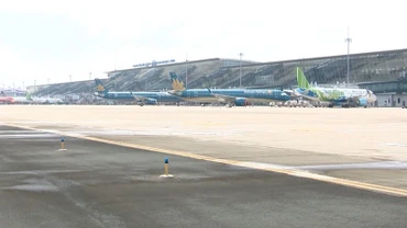 [Video] Ngành hàng không Việt Nam tăng trưởng tích cực trong 6 tháng đầu năm 2025