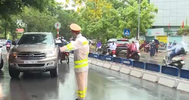 [Video] Hà Nội bảo đảm giao thông phục vụ kỳ thi vào lớp 10