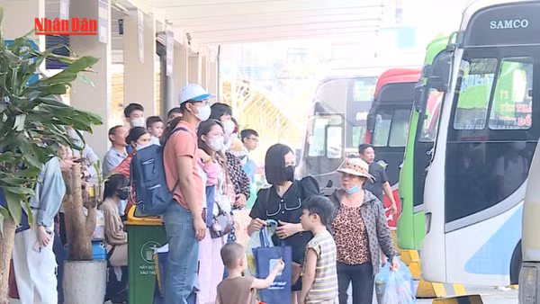 [Video] Tăng gần 500 phương tiện, bảo đảm đi lại dịp lễ Giỗ Tổ Hùng Vương và 30/4, 1/5