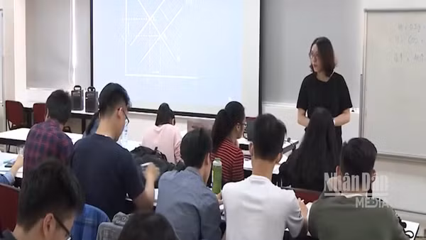 [Video] Ban hành chuẩn nghề nghiệp giảng viên đại học trên toàn hệ thống