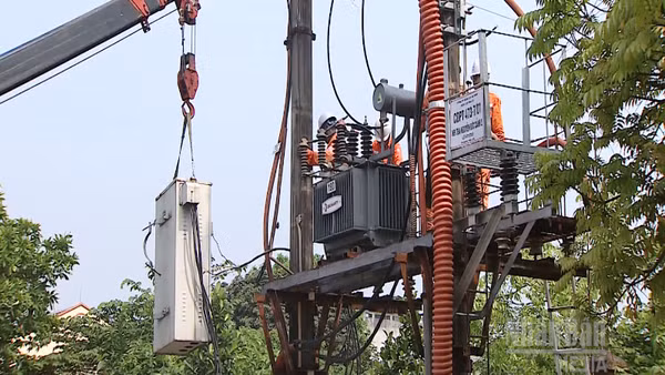 [Video] Tăng nguồn, tiết kiệm điện, bảo đảm cung ứng mùa nắng nóng
