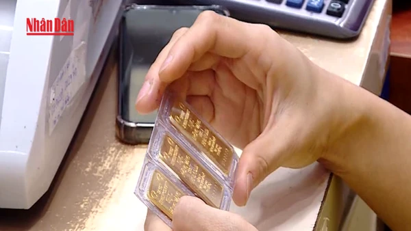 [Video] Giá vàng SJC giảm hơn 2 triệu đồng trong buổi sáng